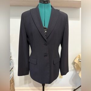 Ann Taylor blazer size 6